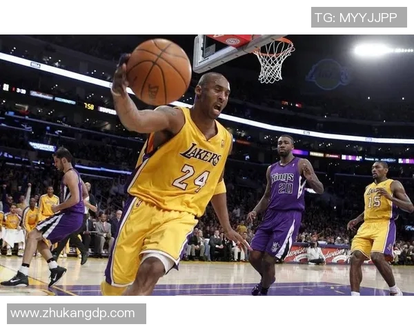 科比虽不在场馆，但各地篮球迷仍在缅怀